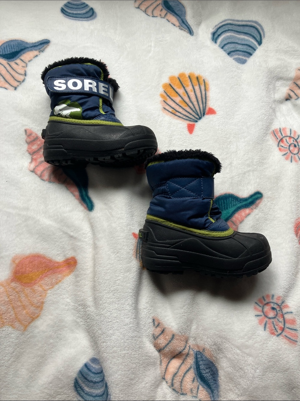 Sorel Kids Navy and Black Waterproof Winter Boots with Lime Trim